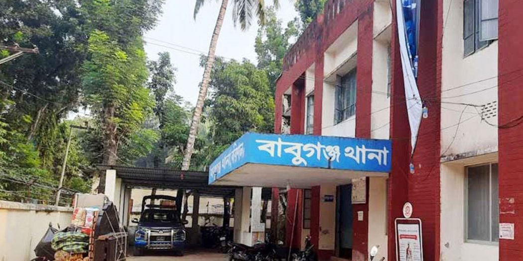 বরিশালে ডিবি পুলিশকে কোপালো মাদক কারবারিরা, থানায় মামলা