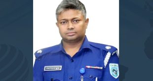 গোপালগঞ্জের ঘটনায় ট্রল ফেসবুক পোস্টে পুলিশ সুপার প্রত্যাহার